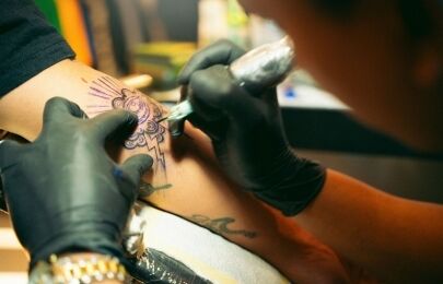 Guia completo de cuidados e cicatrização - Tatuagem e Piercing