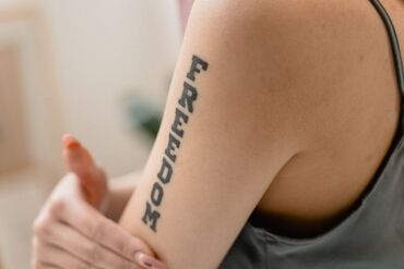 Remoção de tatuagem a laser em SP: perguntas essenciais e comparação de tecnologias