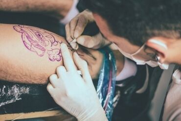 Como escolher um estúdio de tatuagem em SP após as novas regras da Anvisa Como escolher um estúdio de tatuagem em SP após as novas regras da Anvisa
