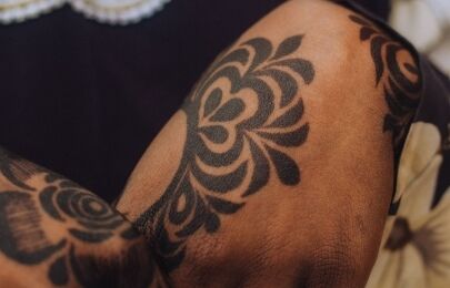 Como cuidar da tatuagem: guia completo para Moema, Pinheiros e Vila Mariana